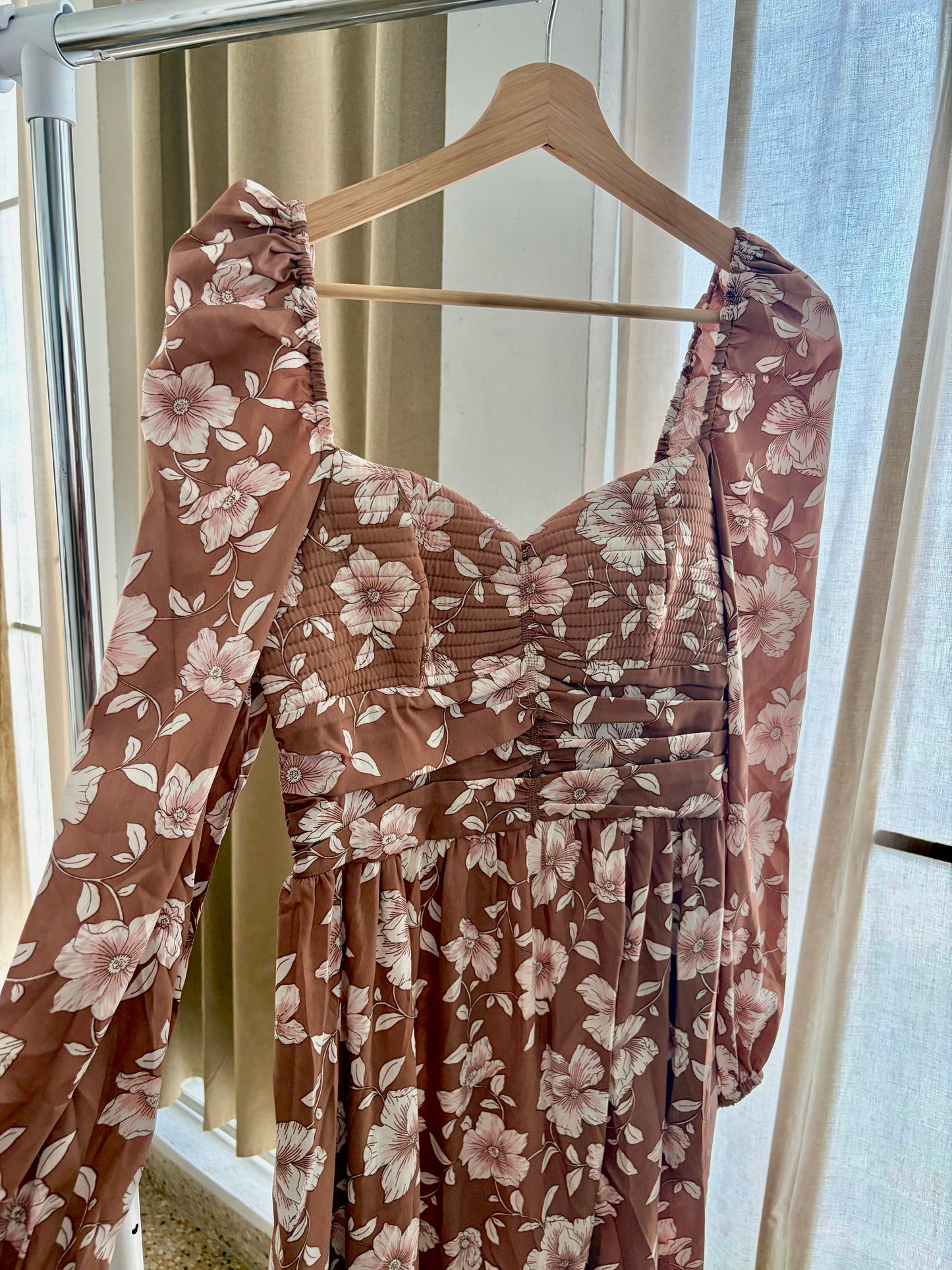 Brown dress (Size M)