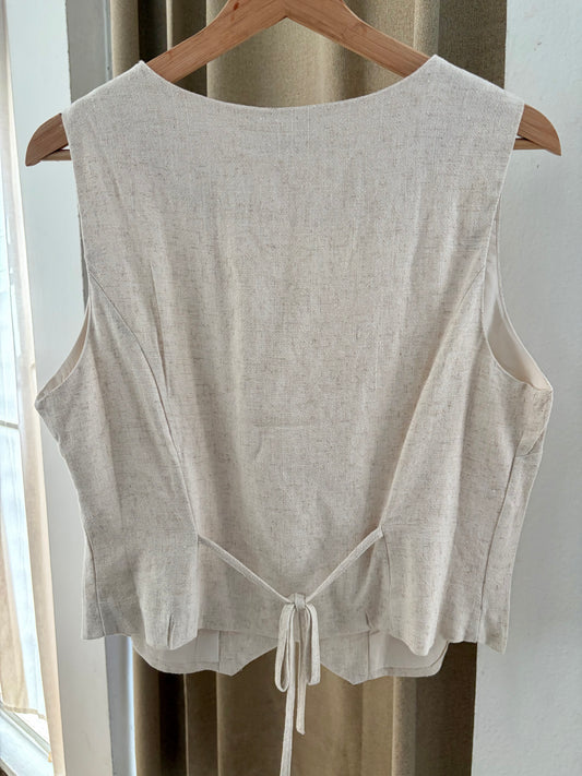 Cream vest (Size L)